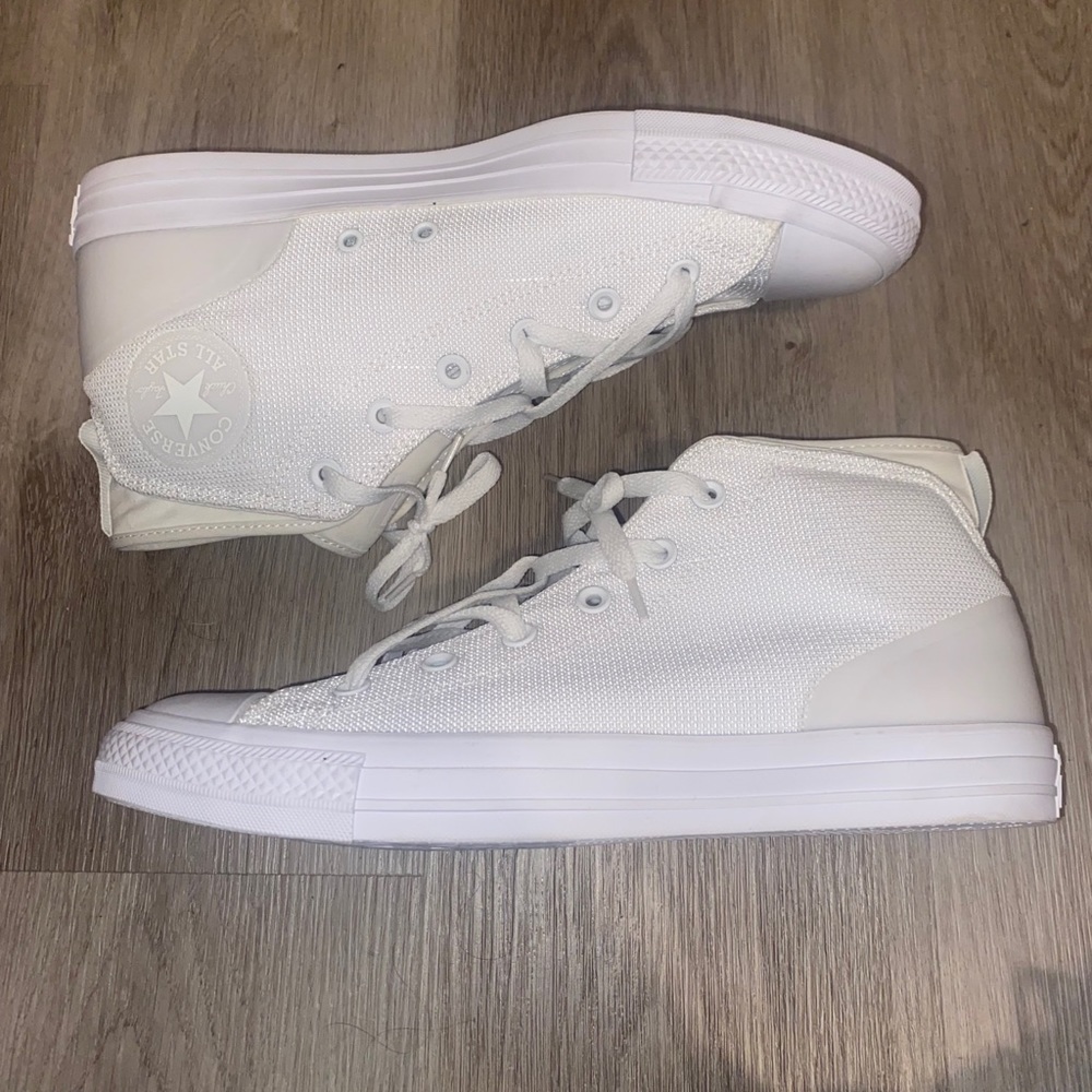 Converse all white